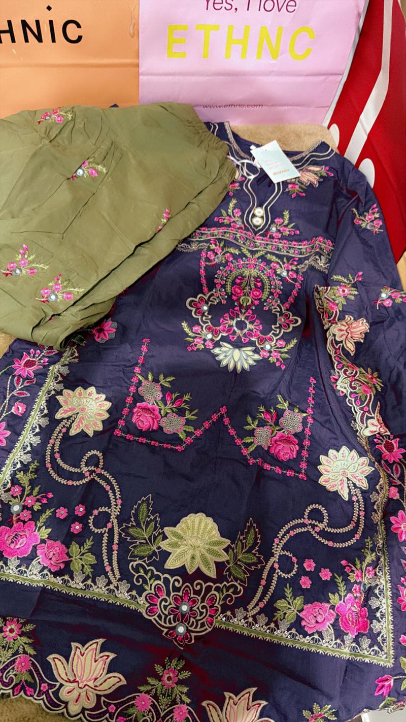 Ethnic new arrival 8850