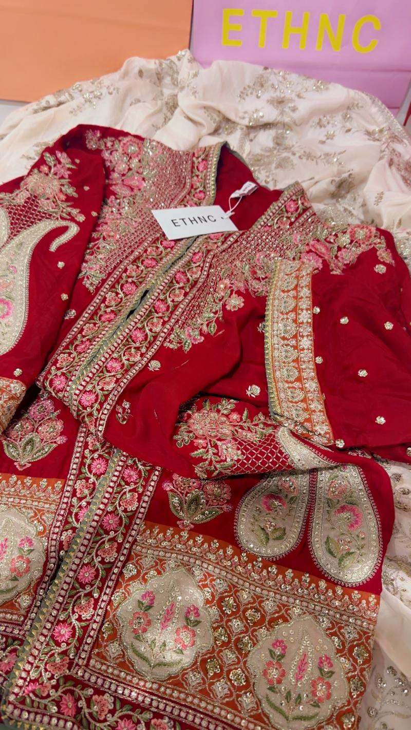 Ethnc botique fresh 18500