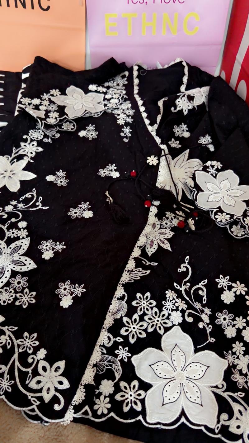 Blackwhite Anrakha style 8200