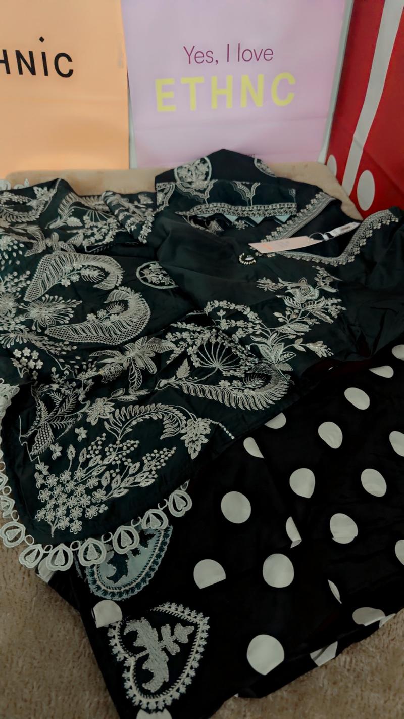 Ethnc polka dot bottle green 7350