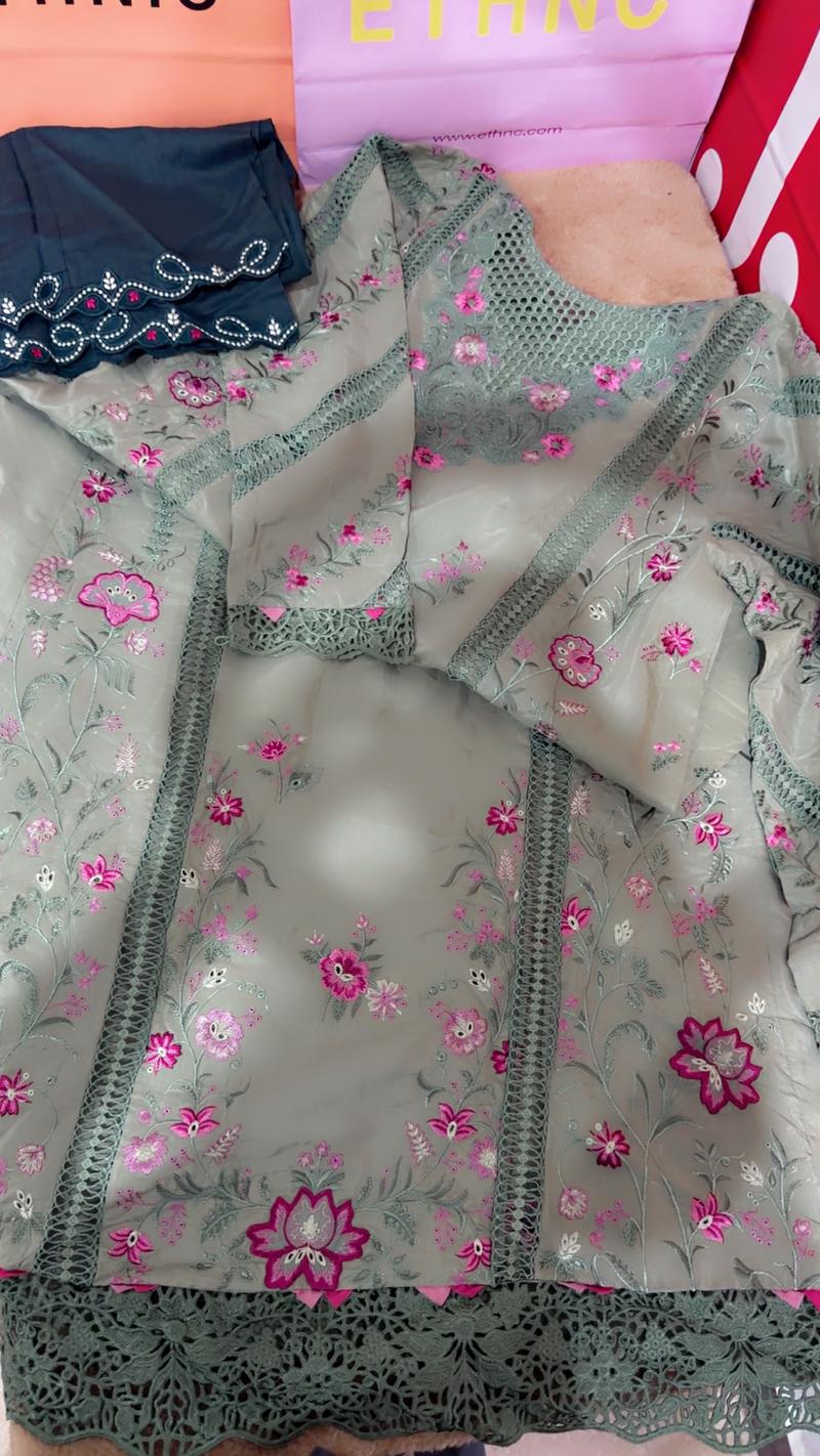 8959green Heavy ethnic formal luxury 