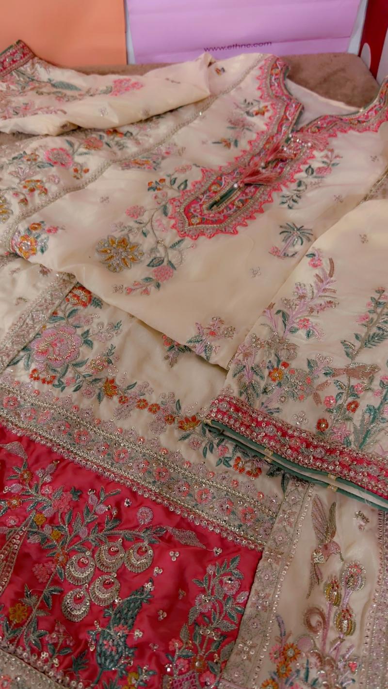 Ethnc kaftan small 14500