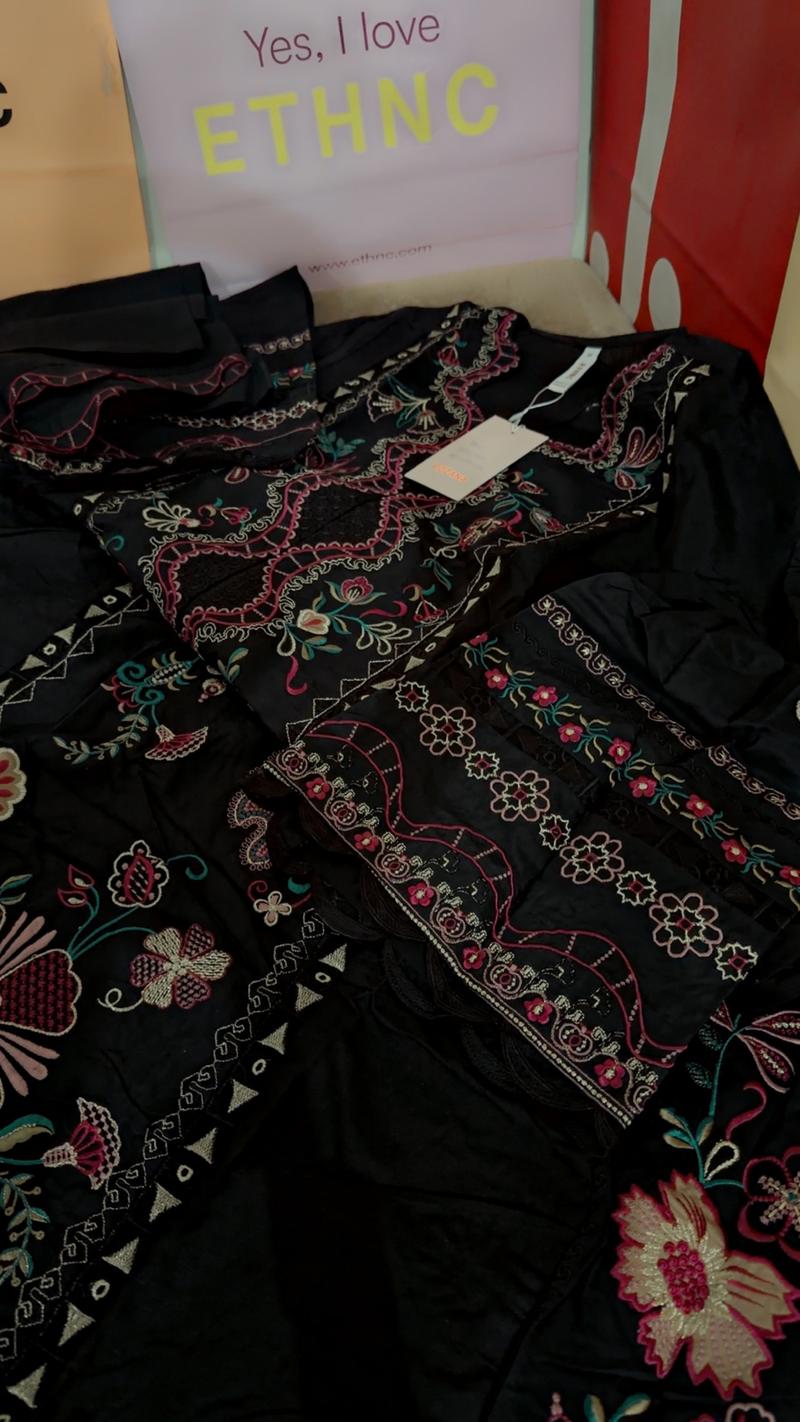 8350 black