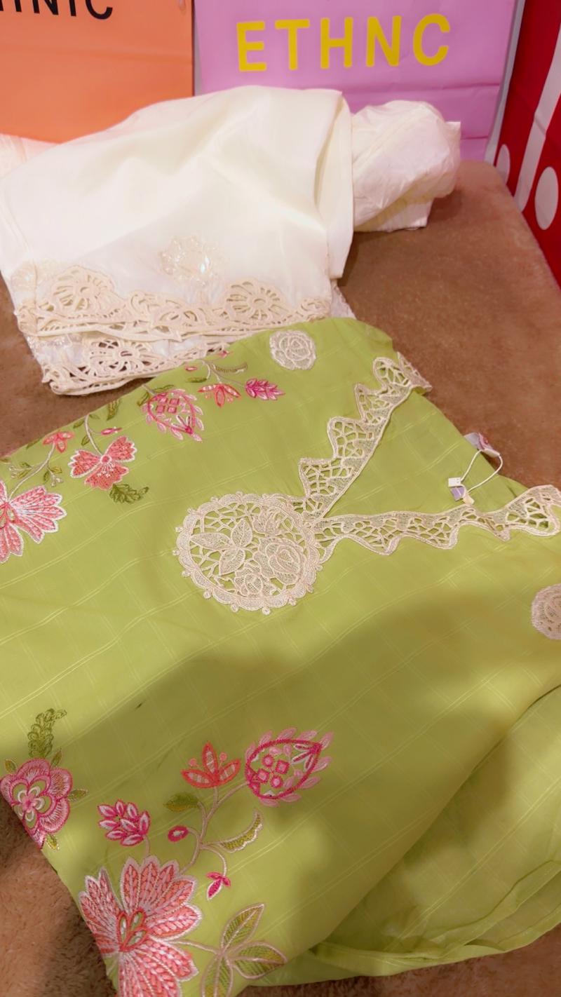 Green 7600