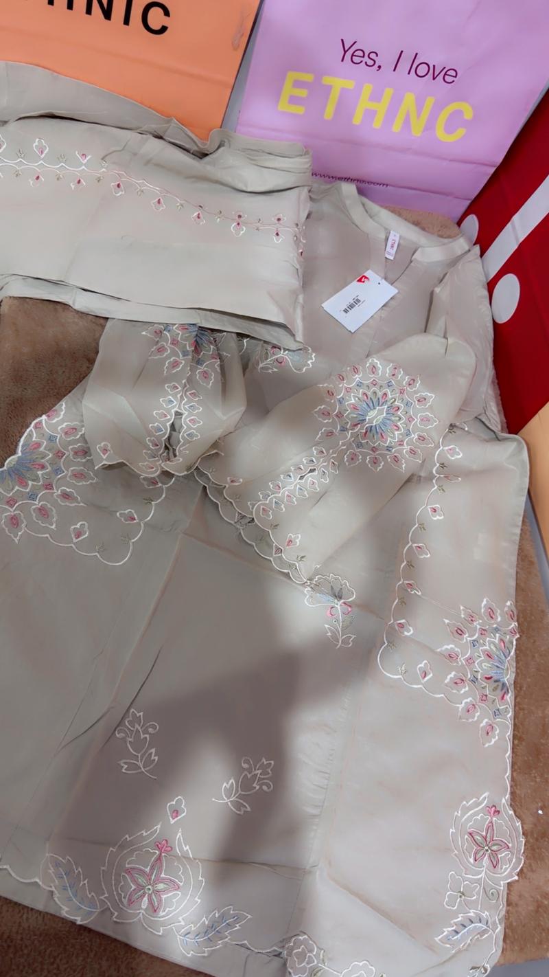 Ethnc new arrival gray beige embroidered 7250