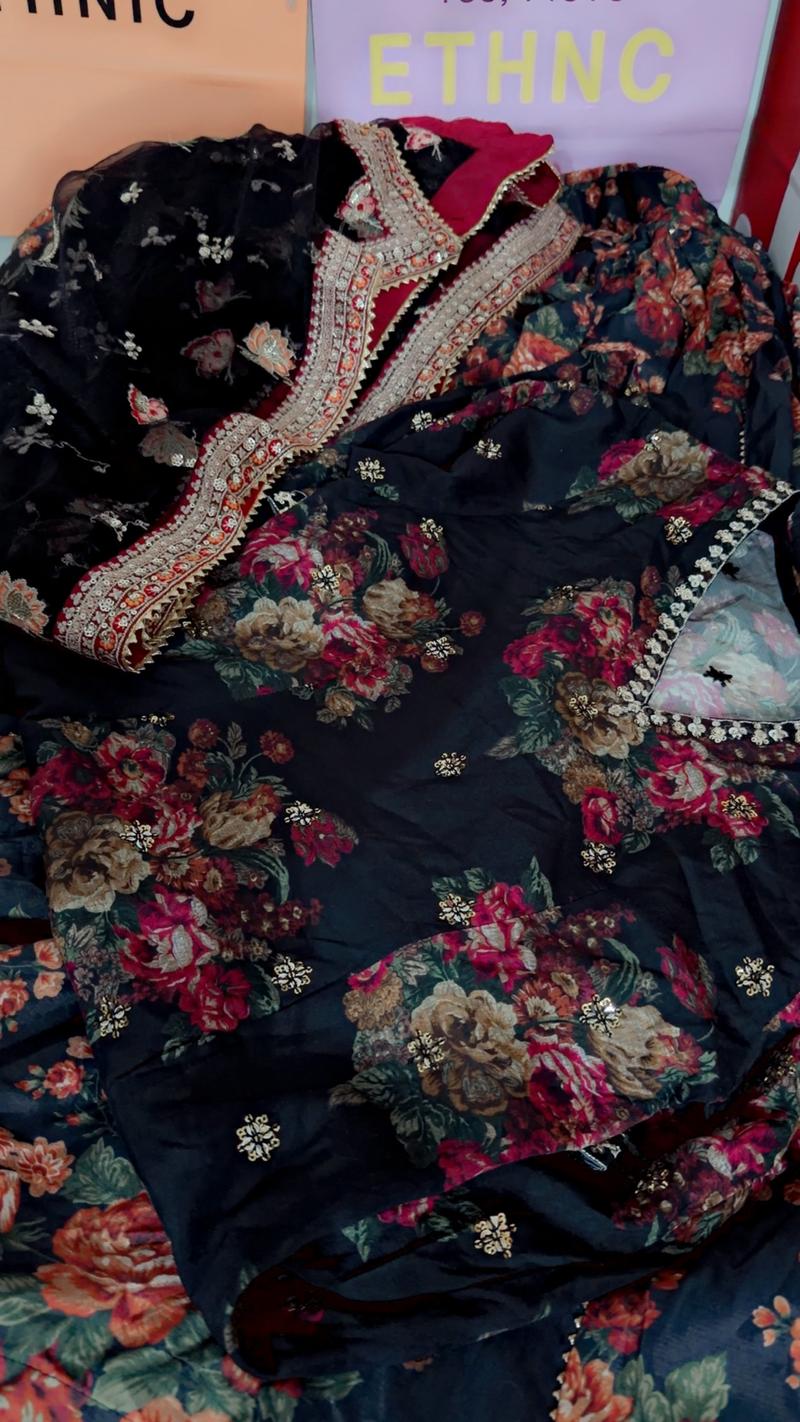 S Ethnc black floral lux 16500