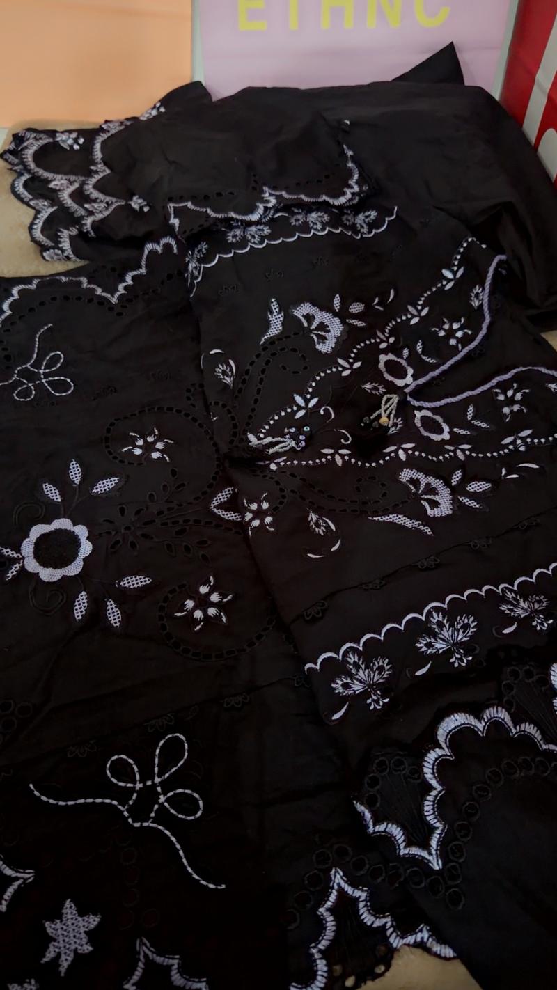 Black 7400