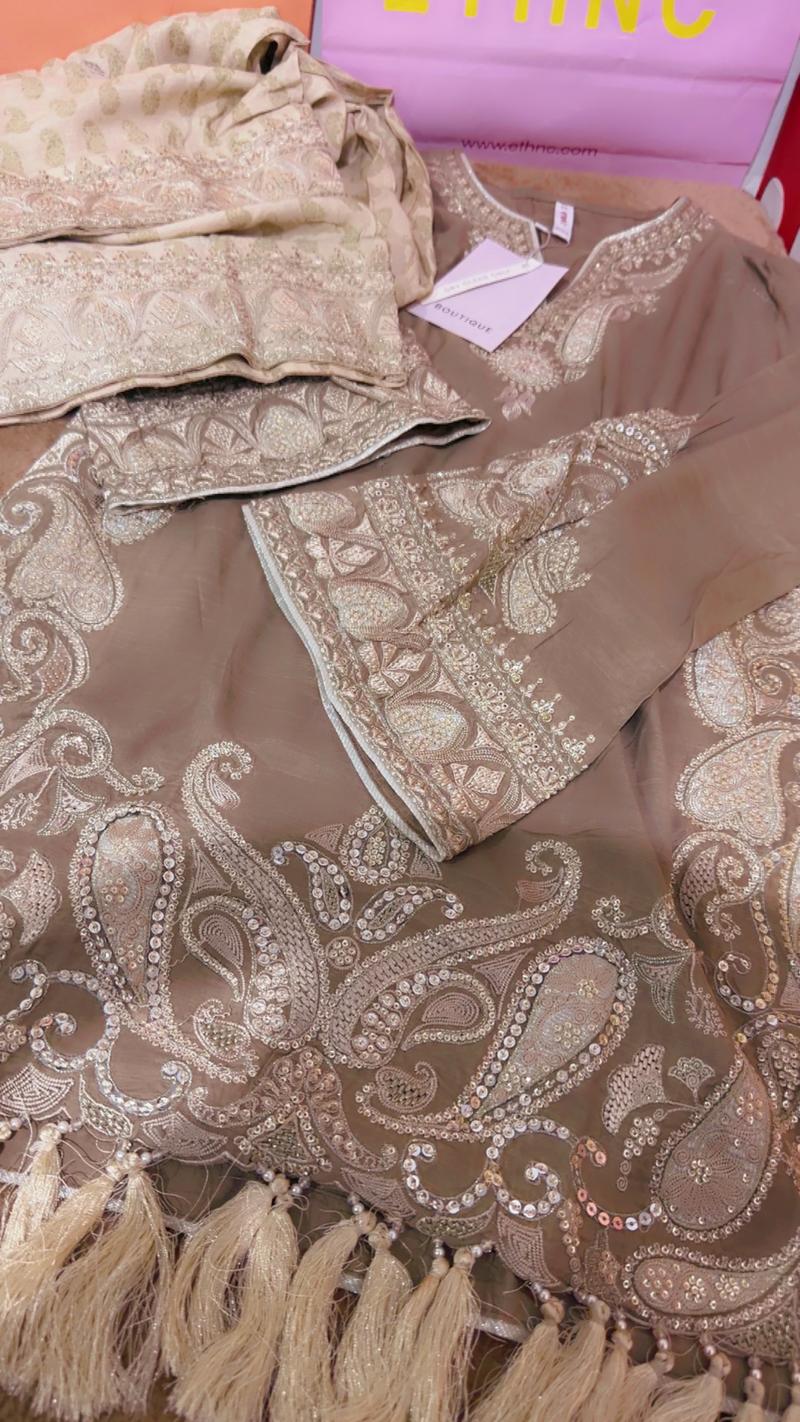 Ethnc botique 13800