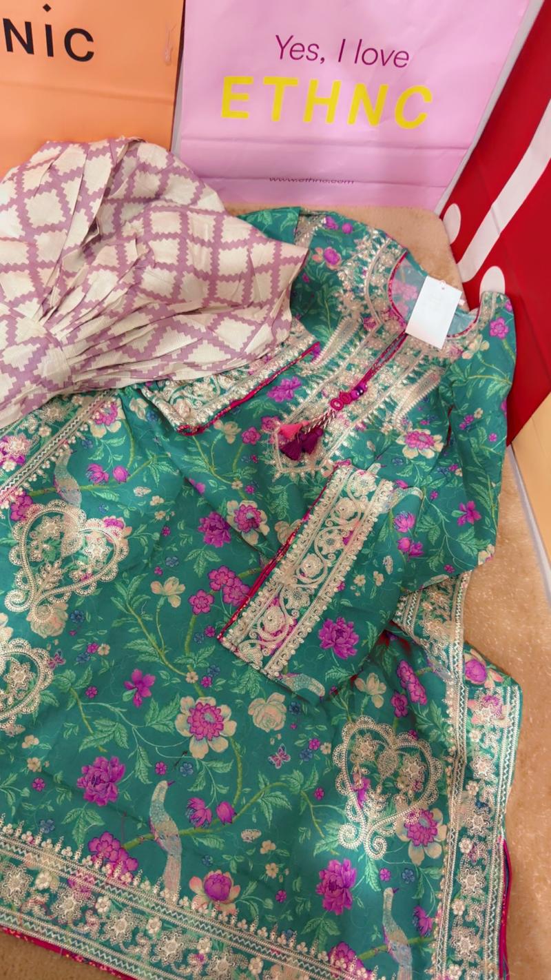 Purple green embroidery 8450