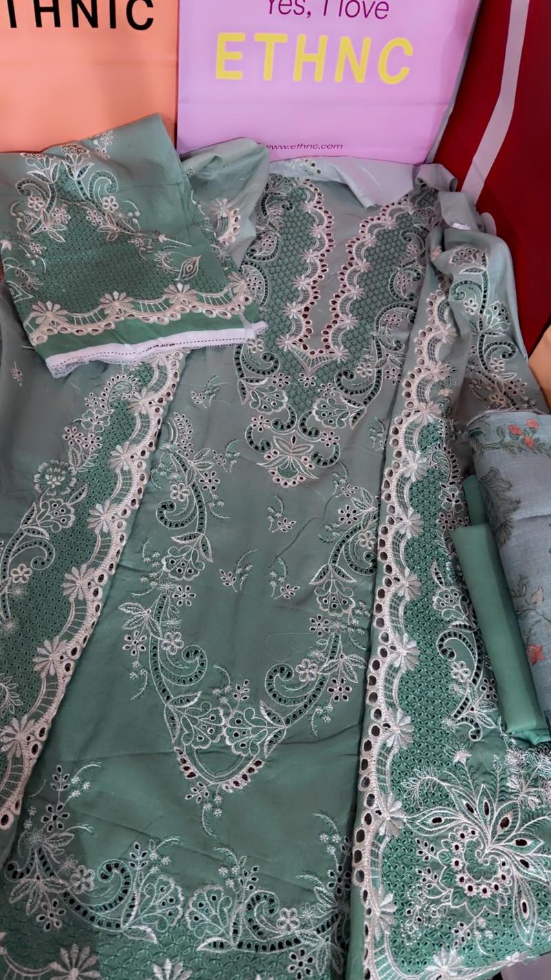 745 Green luxury lawn ethnic 