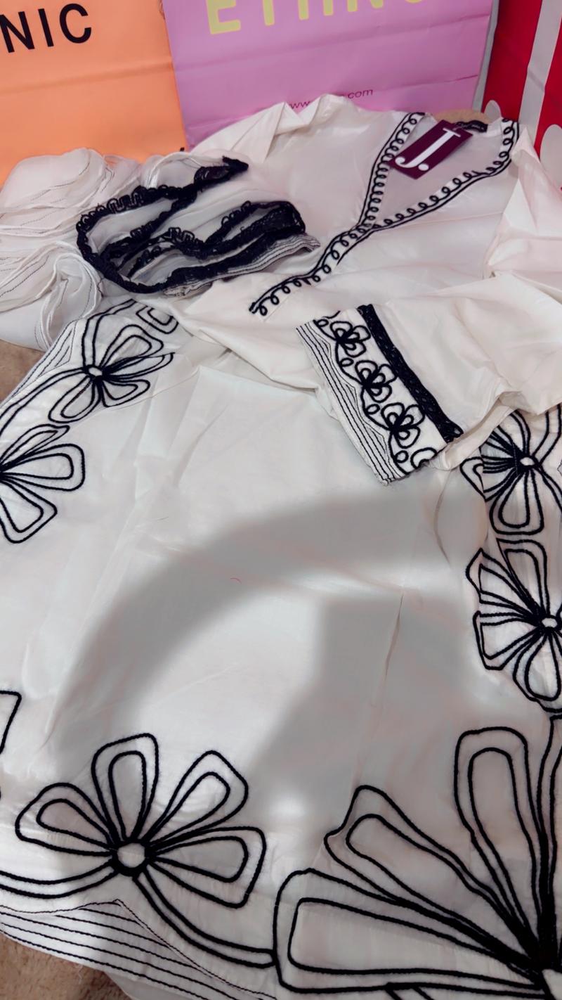 White black embroidered 3pc 