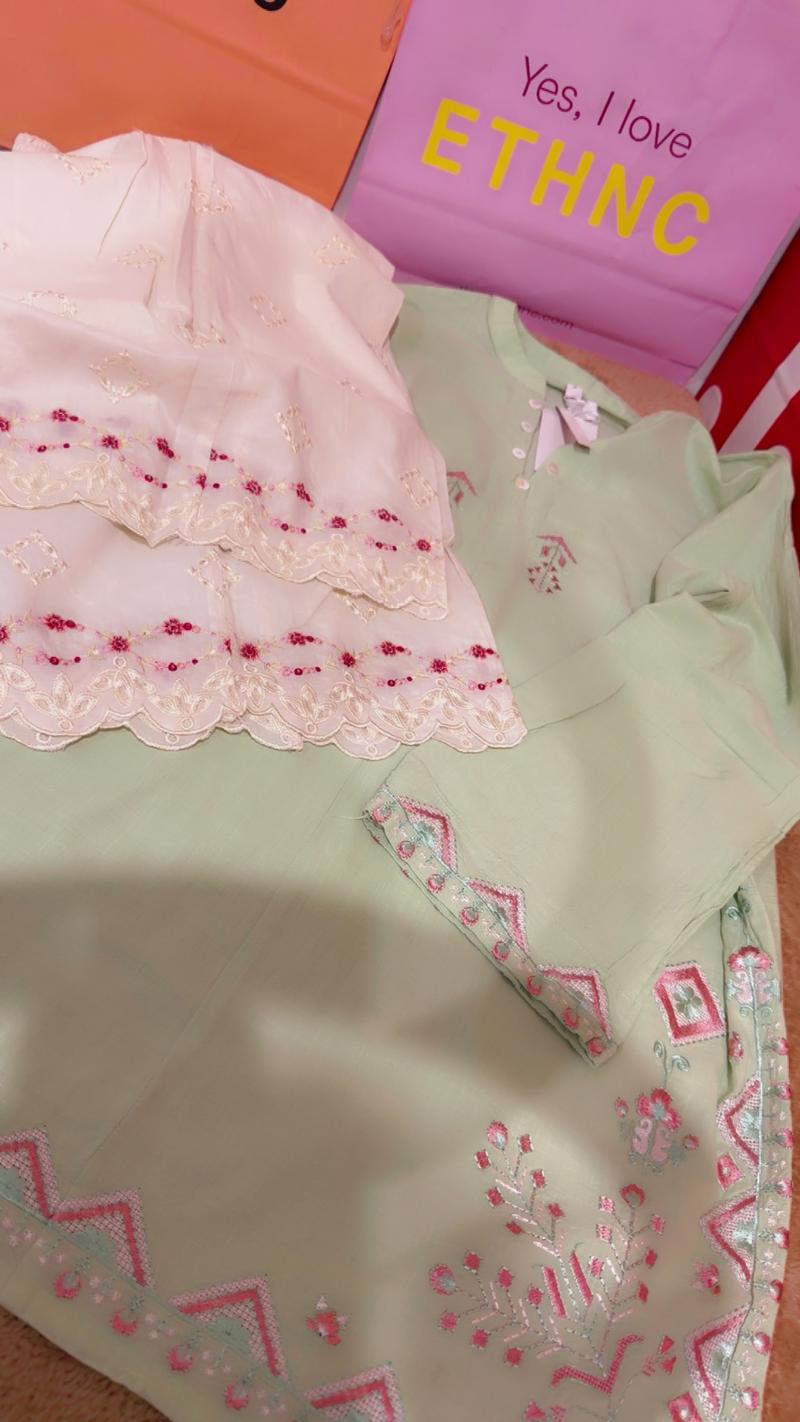 Mint green smal medium 5800