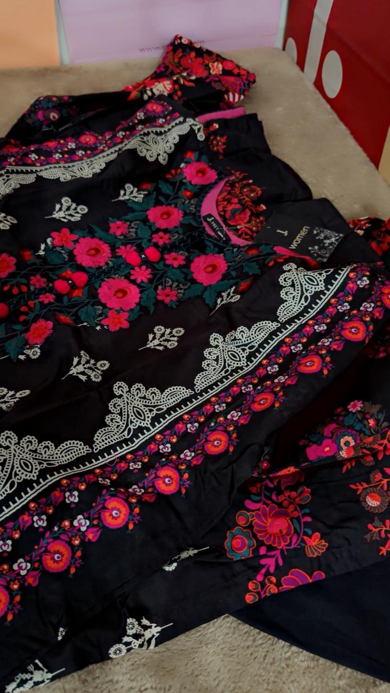 2pc embroidery j. 3900