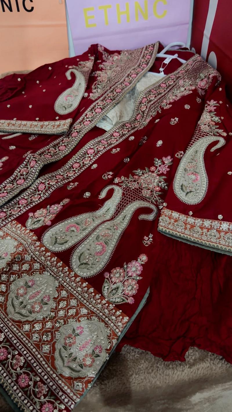 Mehroon ethnic botique 