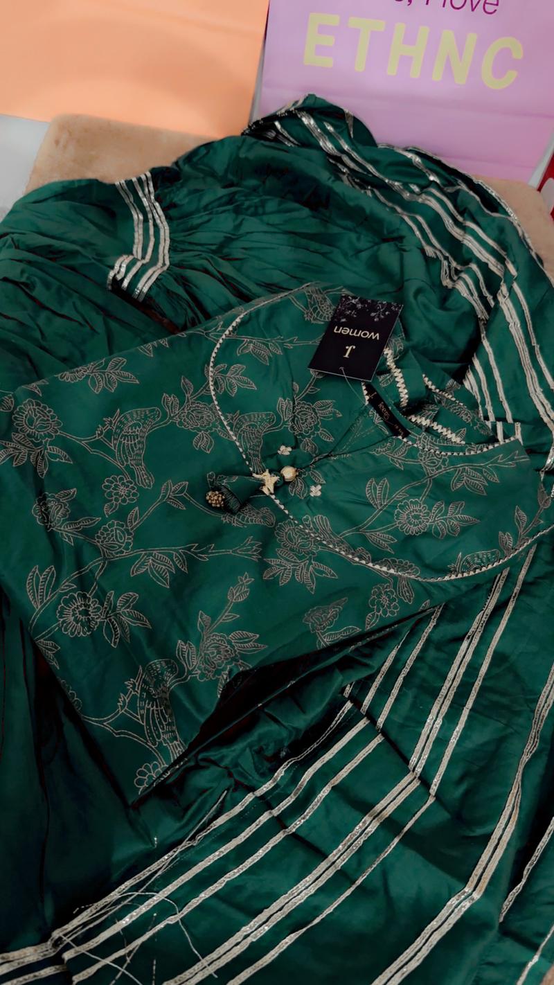 Teen girls dress 18 year small