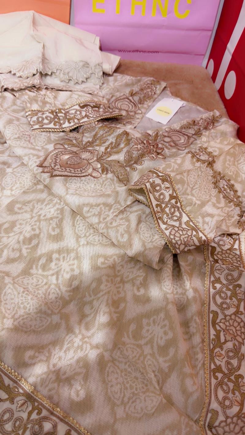 Semi formal 3pc 8900