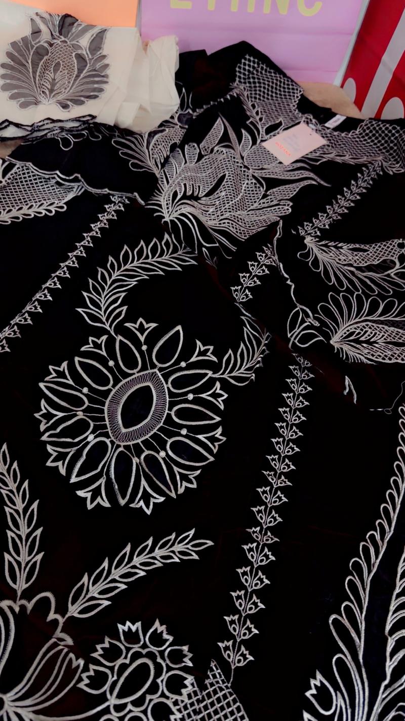 Black new arrival white full embroidery 8950