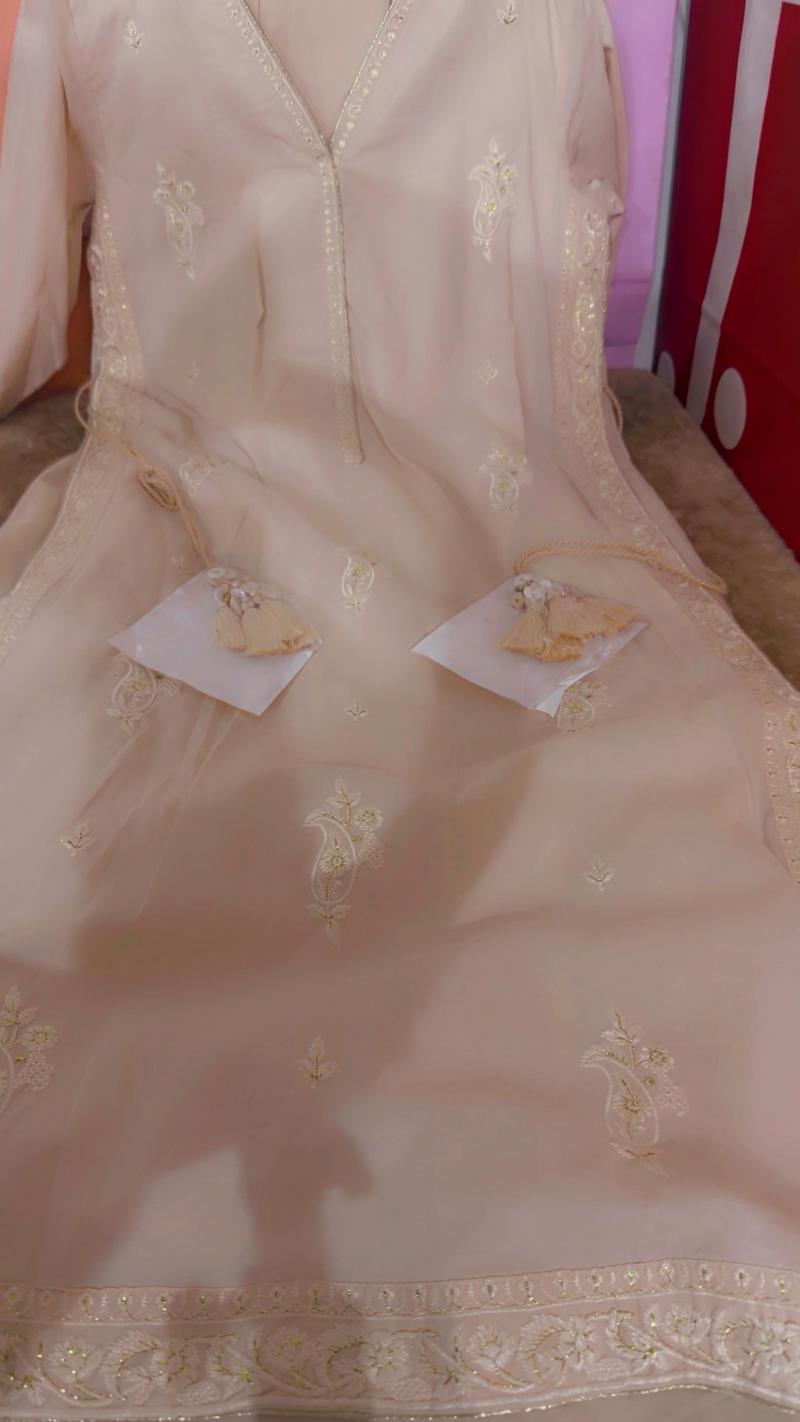 Small 2pc skin maid style 7350