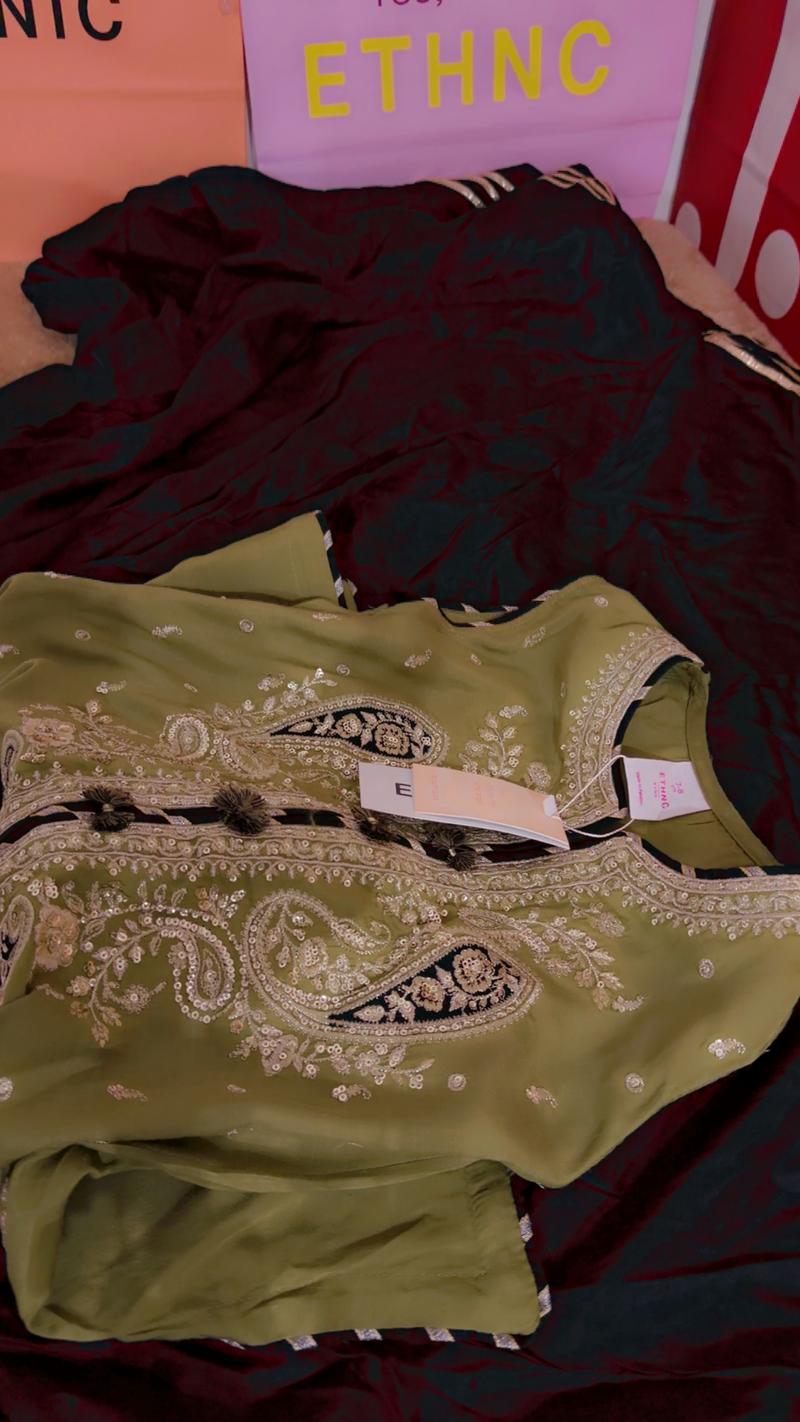 Kids 7:8 Lengha suit Ethnc v