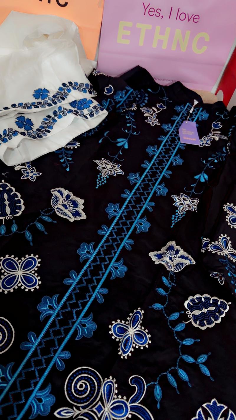 Ethnc blue black white 7350