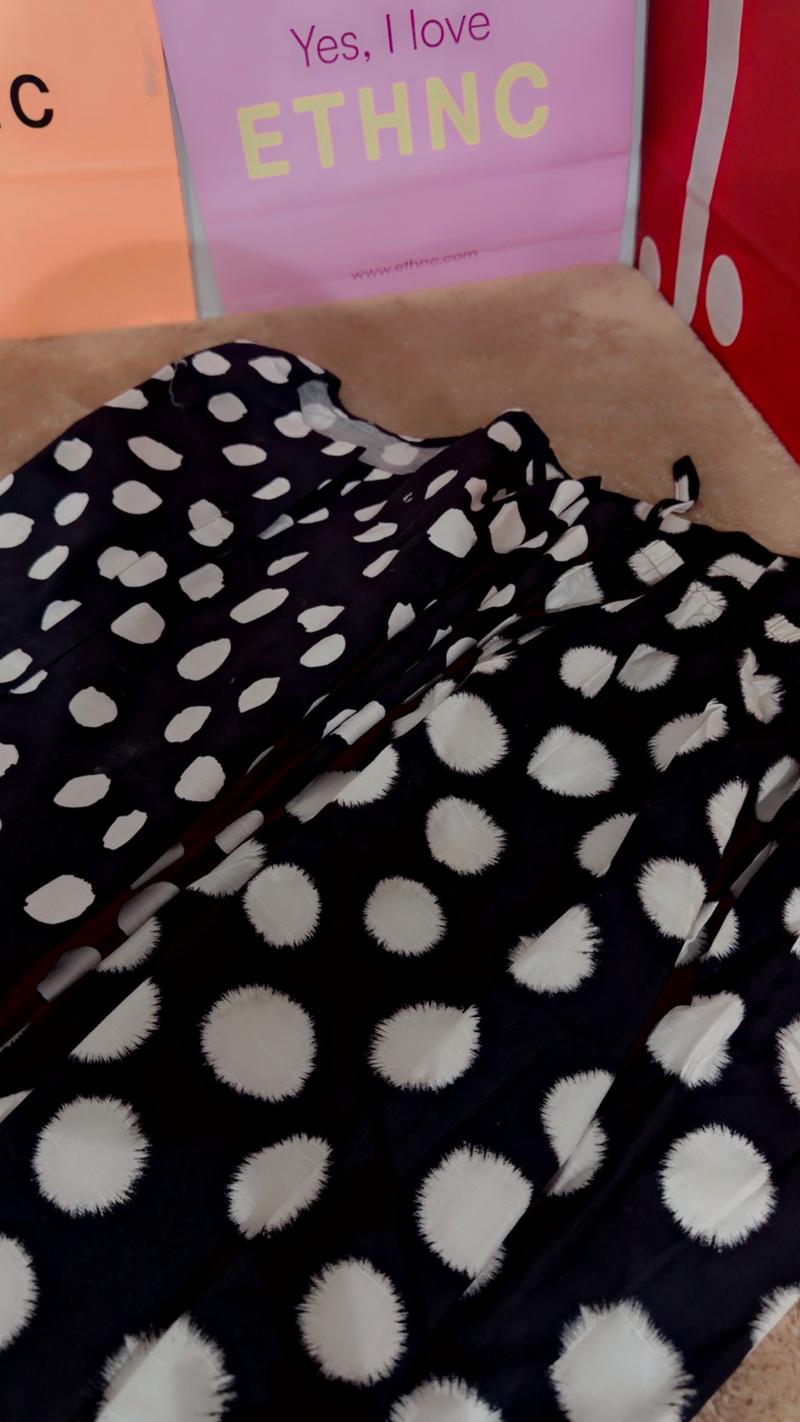 S black polka dot winter