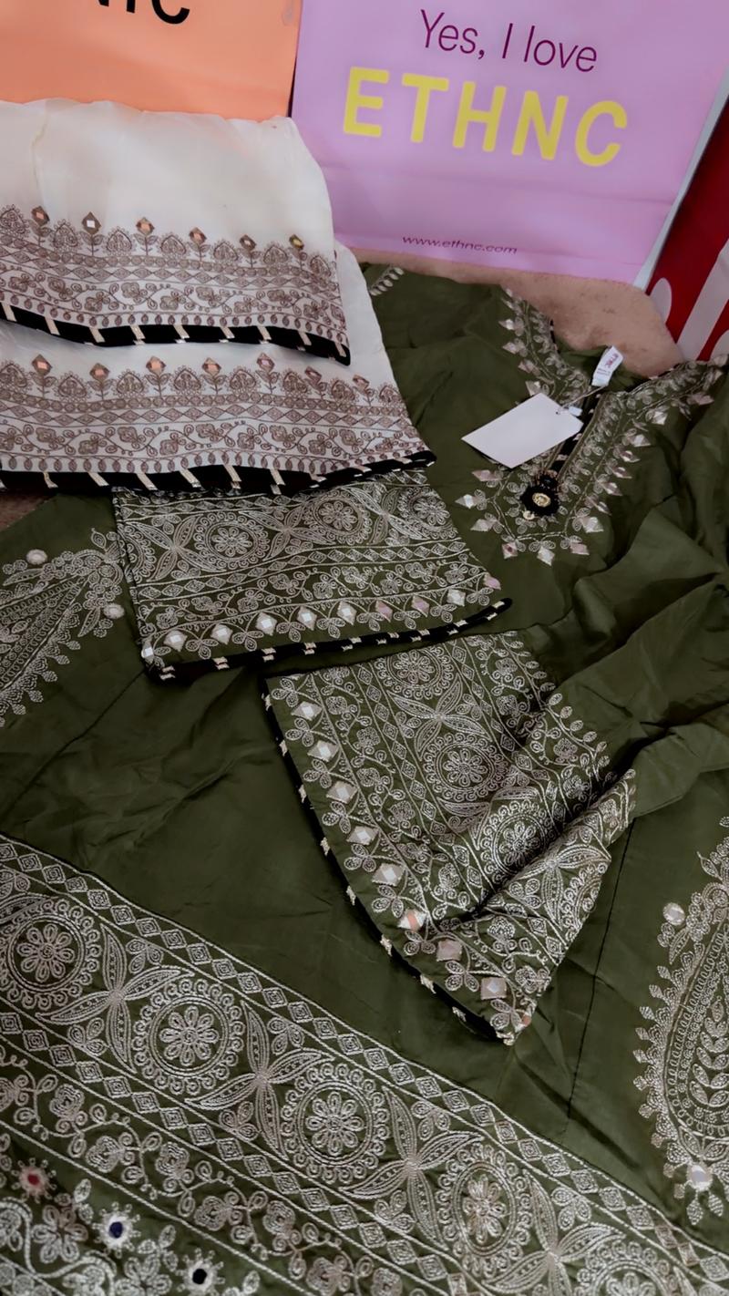 Small Ethnc green 2pc 7950